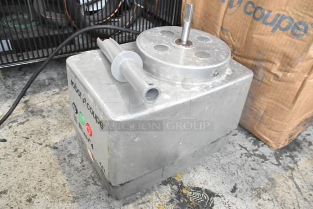 Robot Coupe Blixer 4 Series A commercial food processor base, stainless steel, 4.7 qt capacity, 120V, pre-owned condition.