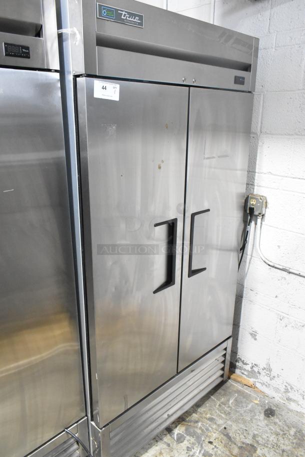 2022 True T-35-HC stainless steel 2-door commercial reach-in cooler with poly racks, 115V, 1 Phase, excellent condition.