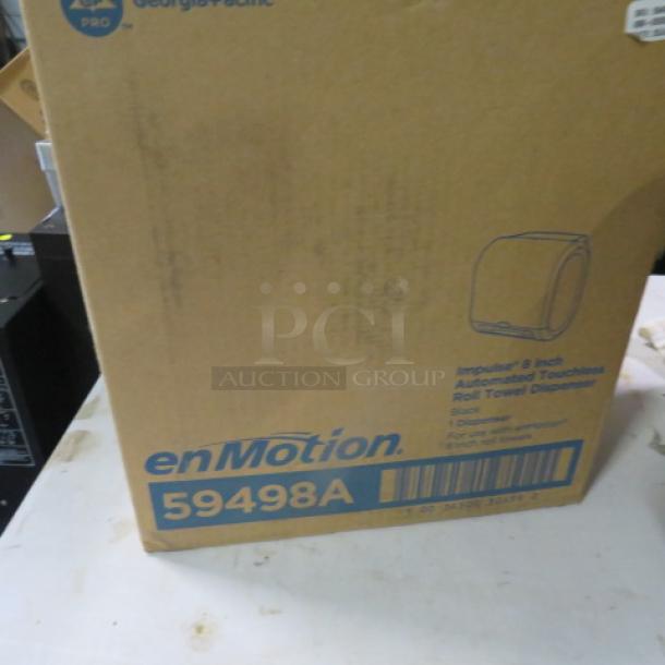En Motion Hands Free Paper Towel Dispenser, Model 59498A, new in original packaging, box labeled with product details.