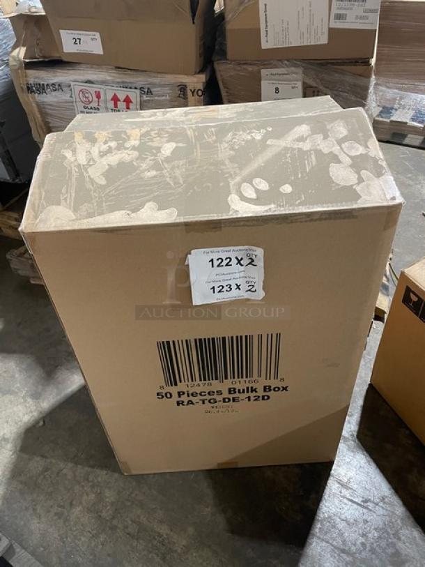 Brand new VerTerra wooden disposable food tray box, model RA-TG-DE-12D, 50 pieces, sealed packaging, auction item.