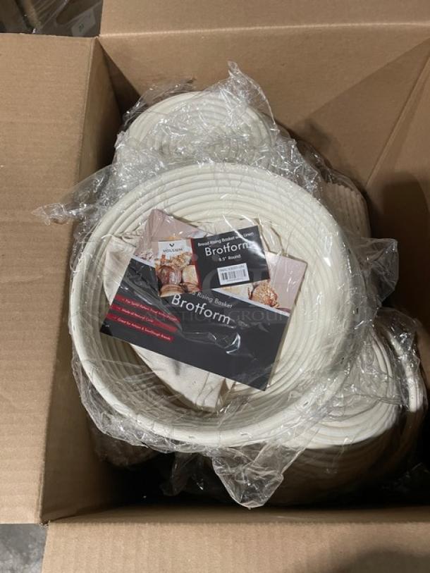 Brand new Vollum Brotform 8.5" white bread rising basket, model V3001-LIN, with linen, in original packaging.