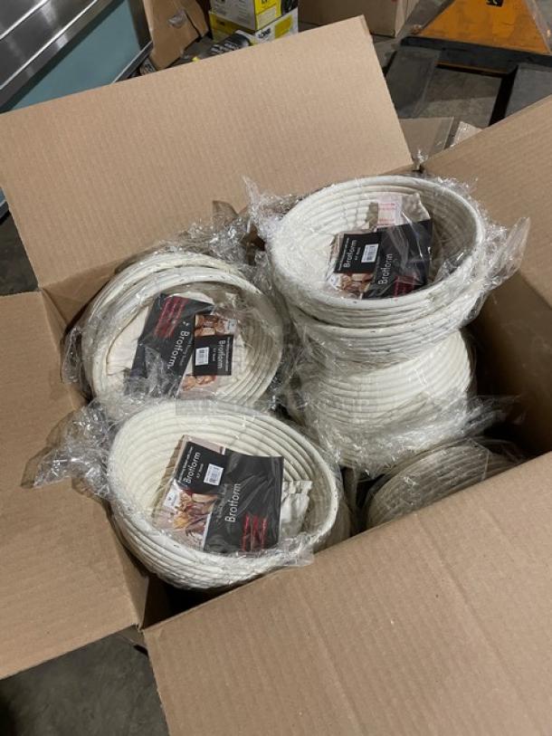 Brand new Vollum Brotform 8.5" round bread rising baskets, model V3001LIN, with linen, in original packaging.
