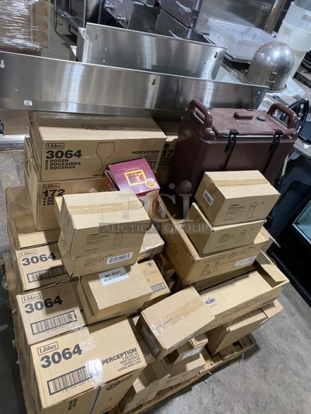 Mixed pallet of new Arcoroc and Libbey glassware, Winco shakers, Hollowick candles, and more. Various sizes and models.