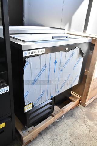 BRAND NEW SCRATCH AND DENT! Beverage Air SF34HC-B 34
