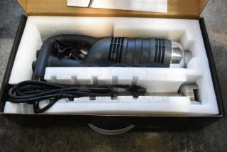 BRAND NEW AvaMix 928IBHD18 18" Heavy-Duty Immersion Blender, 1 1/4 hp, 115V, in box, variable speed with cord, tested and working.