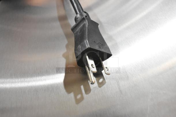 Close-up of a power plug for the Alto Shaam HSM-36/3S/T heated display case, showing a 208-240V, 1-phase connection.