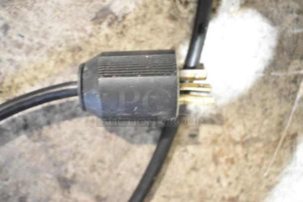 Fujee HFS-350S meat slicer power plug, 220V, commercial grade, black plastic, three-prong, for heavy-duty use.