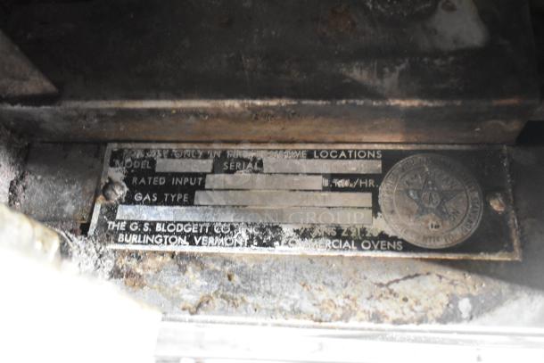 Blodgett 1000-S pizza oven label indicating model, natural gas input, and maintenance location.