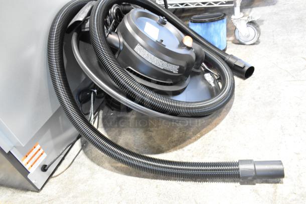 Brand new Dayton 61HV93 Drum Head, 120V, 1 Phase, black hose attached, scratch and dent condition.