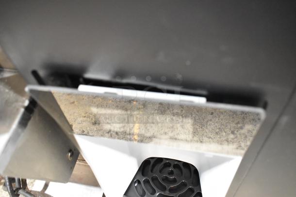 Brand new 2025 Follett 15CI112A-IW-CL-ST-00 ice maker and dispenser, 100 lb. capacity, minor cosmetic imperfections.