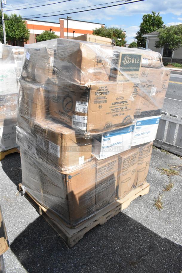 Pallet of 30 brand new scratch and dent items, including Noble napkins, cup carriers, deli containers, cold cups, and hot cups.