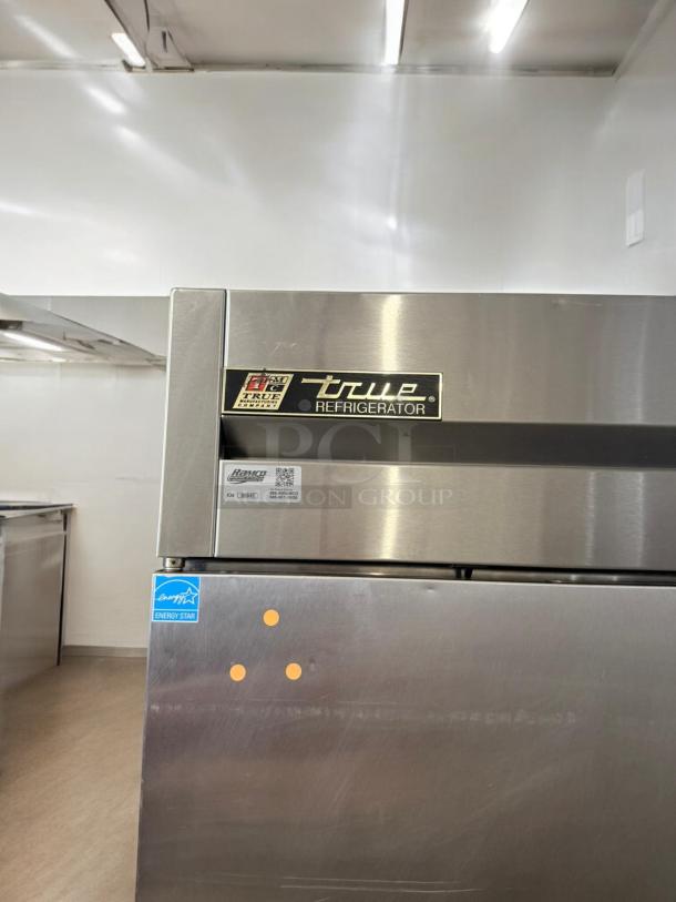 True T-49-HC double door refrigerator, excellent condition, stainless steel, Energy Star certified, fully tested.