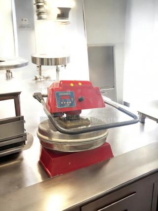 Excellent Condition – DoughPro ProLuxe Pizza Dough Press – Heated Platens – 120V – Fully Tested & Working! - Item #1204718