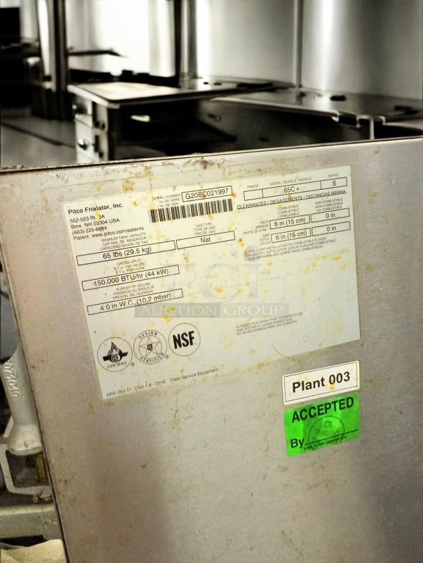 Pitco 65C+S 65 lb Natural Gas Fryer. Excellent condition, floor model, fully tested, NSF certified, Plant 003 accepted label.