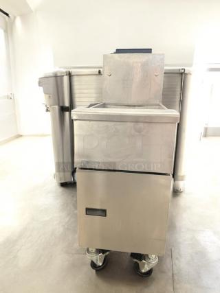 Excellent Condition – Pitco VF35 – 35 lb Natural Gas Fryer – Fully Tested & Working! - Item #1204676