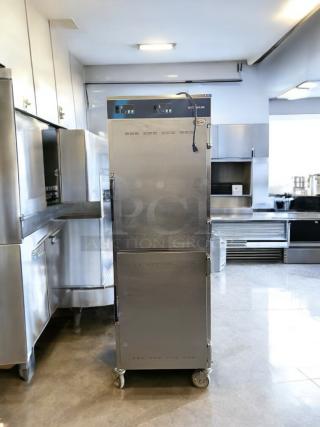 Alto-Shaam 1200-UP double compartment holding cabinet in excellent condition, fully tested and working, 120V.