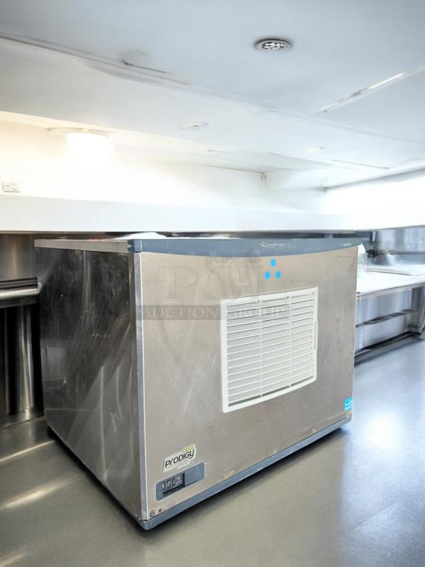 Scotsman C0530SA-1D Prodigy Ice Maker, air-cooled, 115V, excellent condition, fully tested and working, visible Prodigy label.