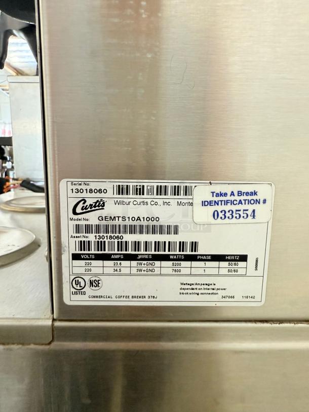 Curtis Gemini Twin Coffee Brewer GEMTS10A1000, excellent condition, model label with 220V specification, fully tested.