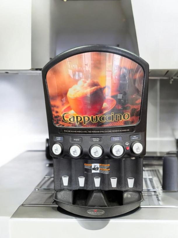 Grindmaster 5-Flavor Cappuccino Dispenser, excellent condition, 120V, fully tested and working, model for hot beverages.