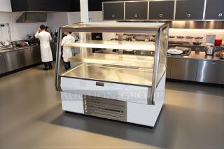 COOLTECH CTR-60HB Bakery Pastry Display Case, 60”, 115v, fully tested, stainless steel frame, glass shelves, excellent condition.