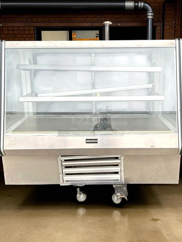 COOLTECH CTR-60HB pastry display case, 60", fully tested, excellent condition, clear glass, stainless steel finish, 115v.