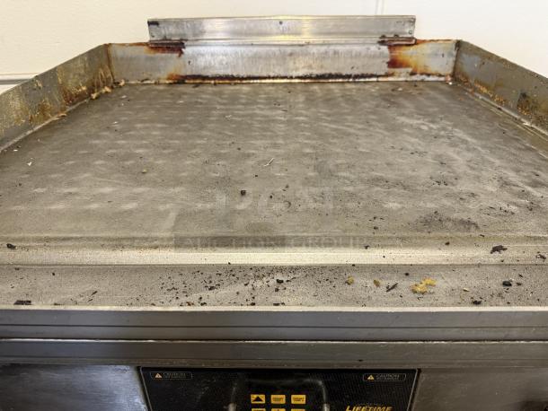 AccuTemp GGF1201A3650-T1 AccuSteam 36"x30" griddle, natural gas, 70,000 BTU, countertop, used condition, tested and working.