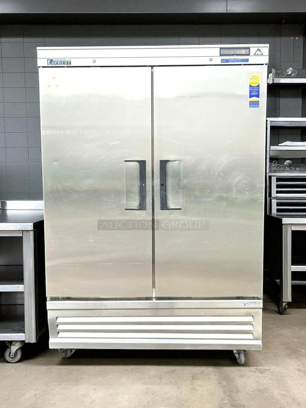 Immaculate Everest EBR2 54" two-section reach-in refrigerator. Stainless steel, tested & working, 115v, on casters.