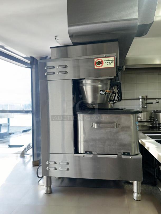 Curtis Commercial Iced Tea Brewer with Dispenser in excellent condition, 120V, fully tested and working, stainless steel design.
