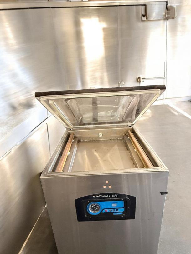 VacMaster VP Series vacuum packaging machine, excellent condition, open lid, 120V, model display on front, fully tested.