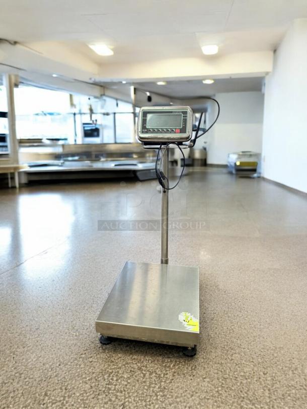 Uline Digital Platform Scale, Model H-5837, excellent condition, 120V, fully tested and working. Stainless steel platform.
