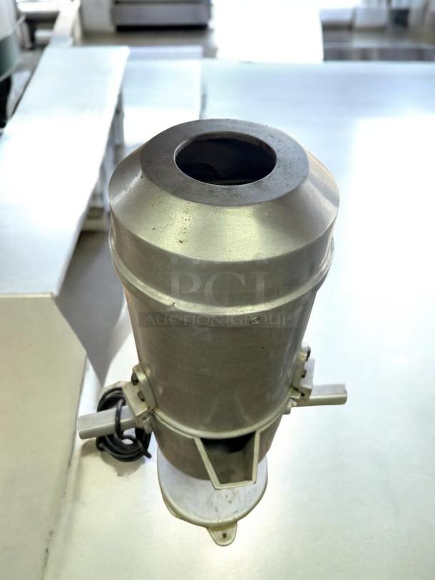 Commercial Heavy-Duty Industrial Vegetable Cutter, excellent condition, fully tested, heavy-duty build, metal body.