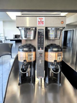 Fetco CBS-2131XTS Dual Coffee Brewer, stainless steel, excellent condition, 120/240V, fully tested, with hot liquid warnings.