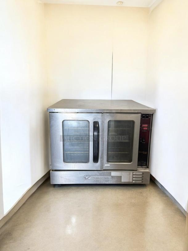 Southbend Marathoner Gold convection oven, electric, 208/240V, excellent condition, fully tested and working.