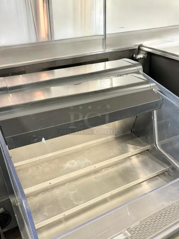 True THAC-36 refrigerated air curtain merchandiser in excellent condition. Fully tested, working, 115V model.