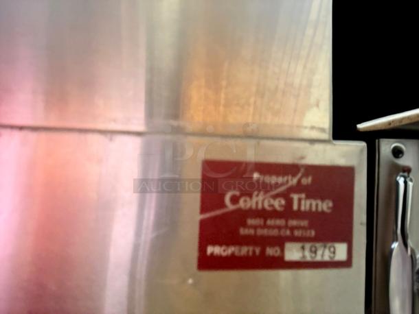 Bloomfield Kaffee King coffee warmer with single burner, excellent condition, 120V, tested and working. Label: "Property of Coffee Time."