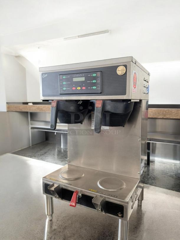 Curtis GEMTS10A1000 Gemini Twin Coffee Brewer in excellent condition, 220V, fully tested and working, with control panel.