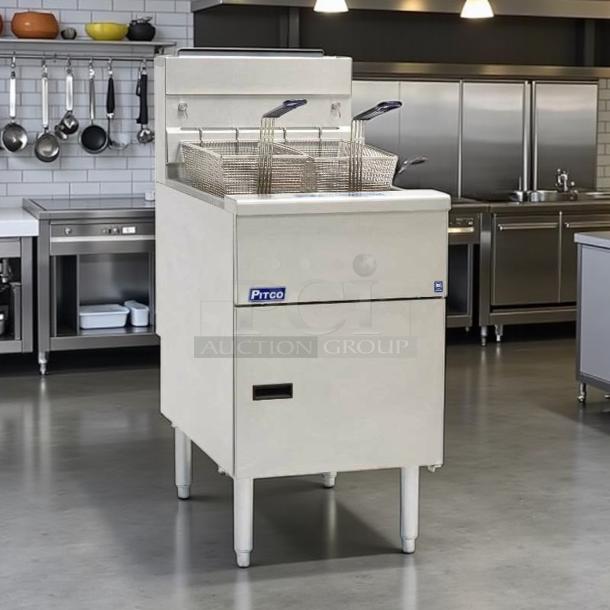 Pitco SSH55 Solstice Supreme 50 lb. gas fryer with filter drawer, great condition, fully tested, natural gas compatible.