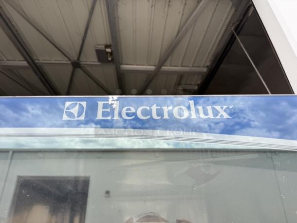 Electrolux logo on an Air-o-Steam Touchline AOS202GTP1 combi oven, natural-gas, touch screen, tested and working.