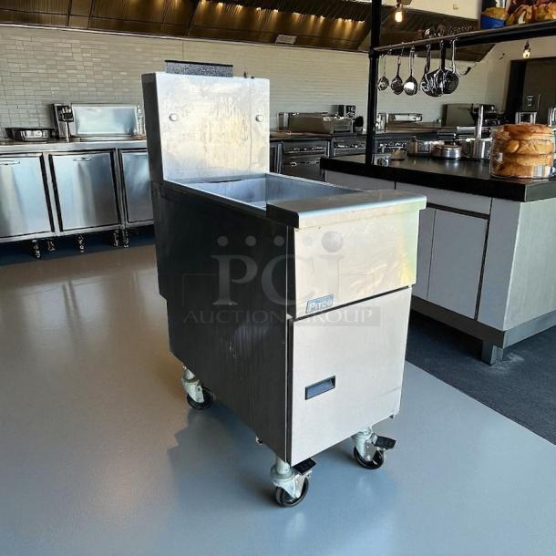 Pitco VF-35S gas fryer in excellent condition, 35 lb vat, floor model, natural gas, fully tested, on wheels.