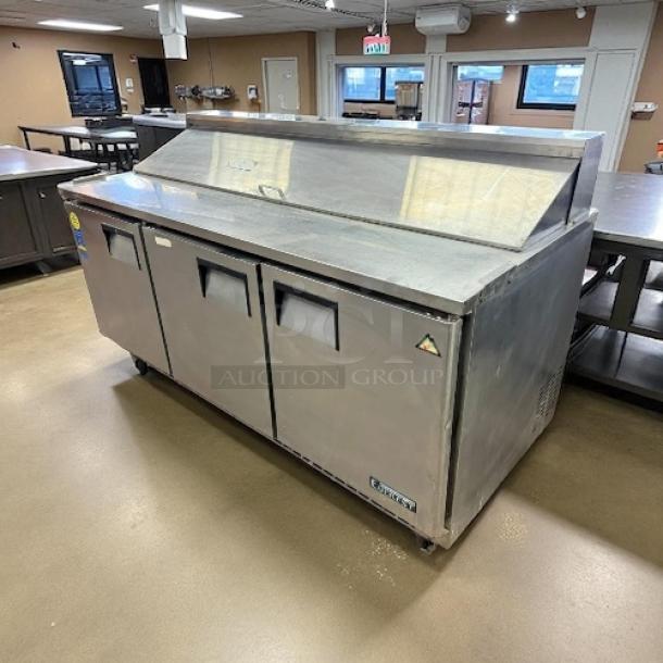 Everest Refrigeration EPBNR3 Sandwich/Salad Prep Table, excellent condition, 71 1/8", refrigerated base, 115v, tested and working.