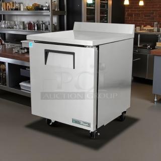 Excellent Condition - True TWT-27F-HC 28