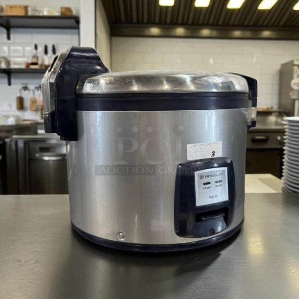 Thunder Group SEJ3201 30 Cup Electric Rice Cooker-Warmer, stainless steel, digital controls, tested, perfect condition.