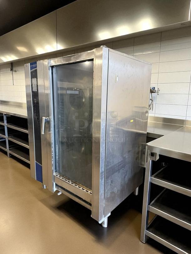 Electrolux AOS202GTP1 combi oven, stainless steel exterior, air-o-steam Touchline, tested and working, excellent condition.
