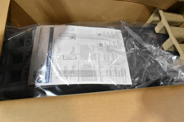 17 brand new scratch and dent boxes, featuring Cambro containers and cutlery dispenser. Includes usage guide.