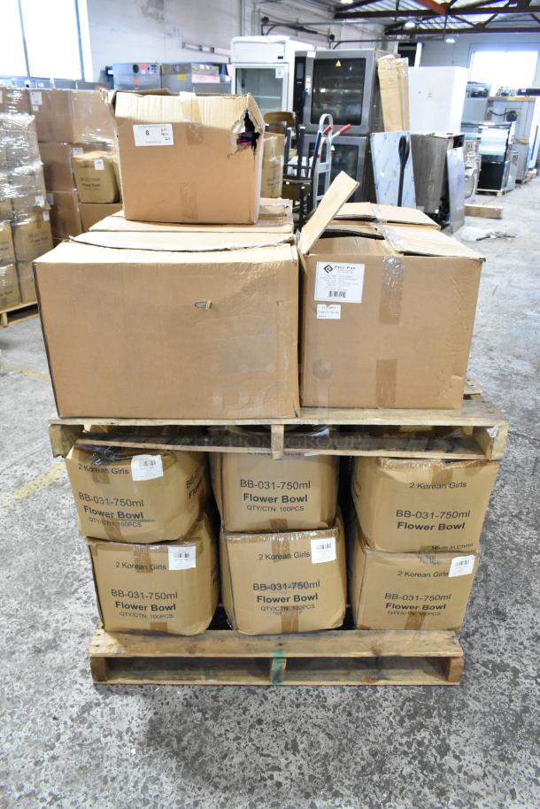 24 new boxes of BB-031-750ml flower bowls, Pro Pak paper handle bags. Some scratch and dent; labels indicate quantity.