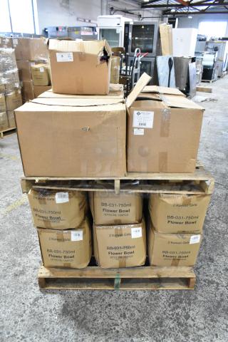 24 new boxes of BB-031-750ml flower bowls, Pro Pak paper handle bags. Some scratch and dent; labels indicate quantity.