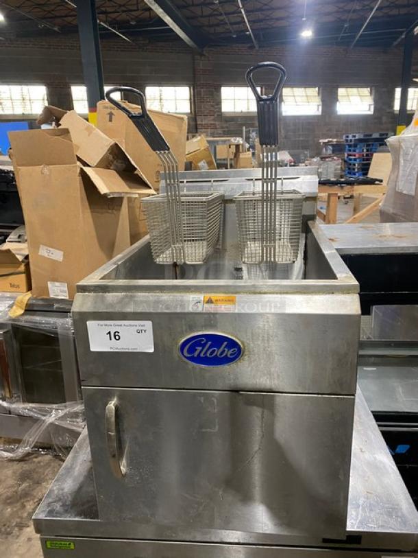 Globe GF30G countertop deep fat fryer, stainless steel, natural gas, with back splash, basket hanger, and fry baskets, 2021 model.