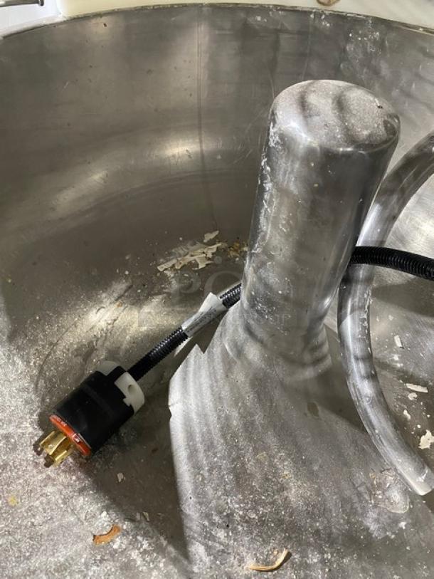 Mecnosud FC60DUS mixer interior, showing stainless steel bowl and spiral fork attachment. Good condition, includes power plug.