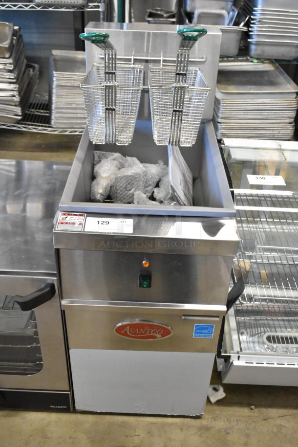 Brand new Avantco 177EF40C stainless steel electric deep fryer with 2 baskets, 208V, 3-phase, scratch and dent condition.
