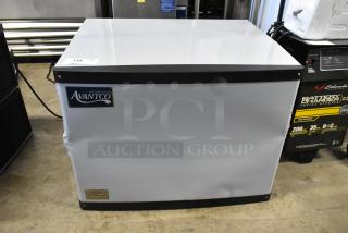 BRAND NEW SCRATCH AND DENT! 2024 Avantco 194MCH430A Stainless Steel Commercial Modular Half Cube Ice Machine - 400 lb. 115 Volts, 1 Phase. - Item #1205424